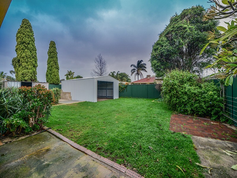 28 Eureka Place, Seville Grove WA 6112