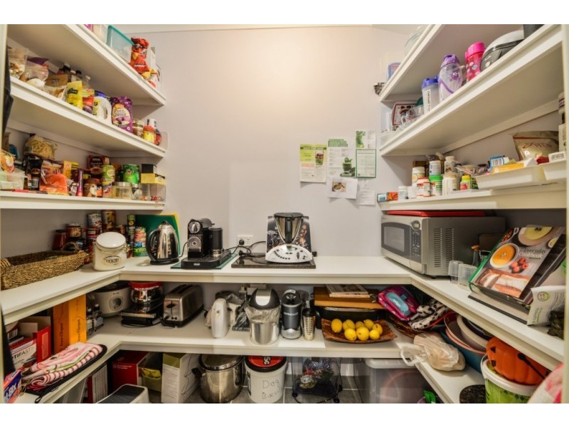 38 Kalari Drive, Wattle Grove WA 6107