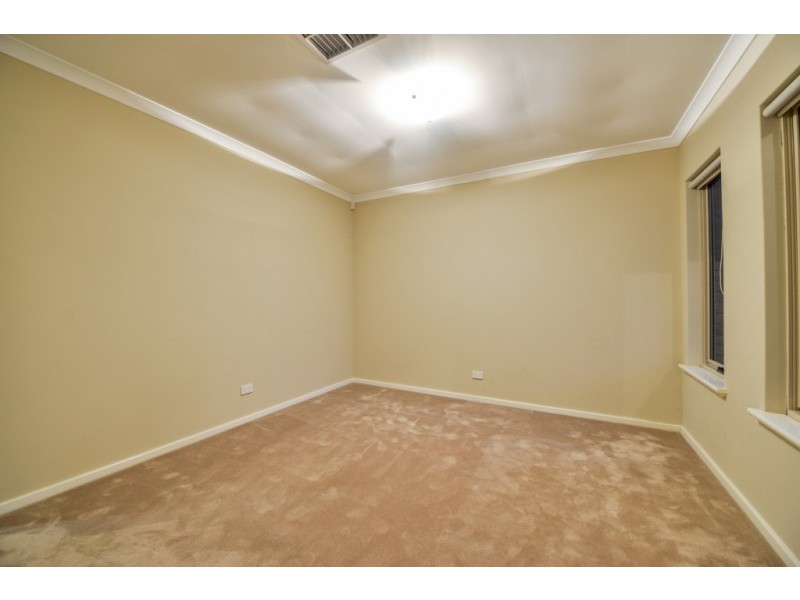 2/5 Oak Street, Cannington WA 6107