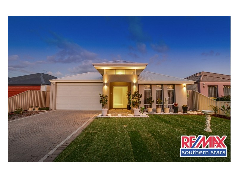 19 Tulip Way, East Cannington WA 6107