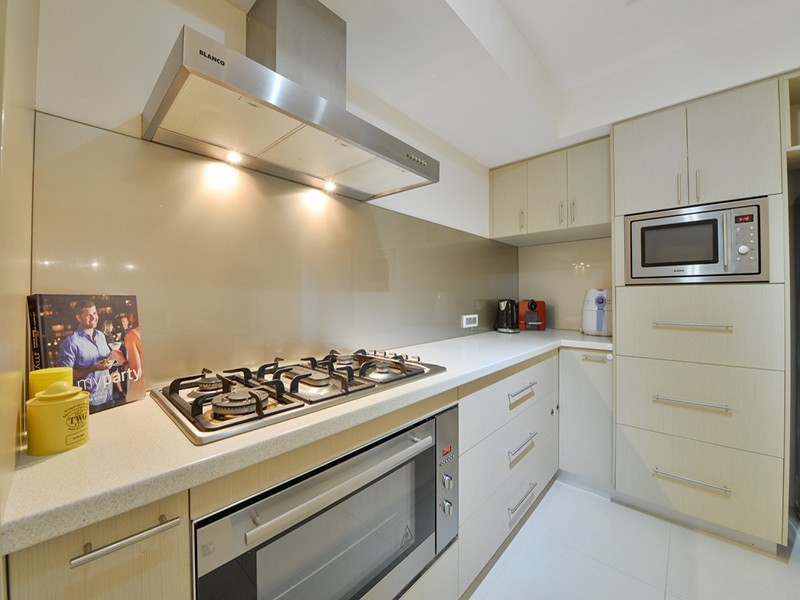 19 Tulip Way, East Cannington WA 6107