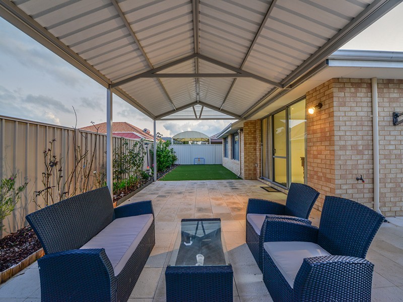 19 Tulip Way, East Cannington WA 6107