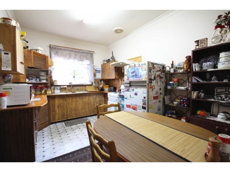 62 Reginald Street, Queens Park WA 6107