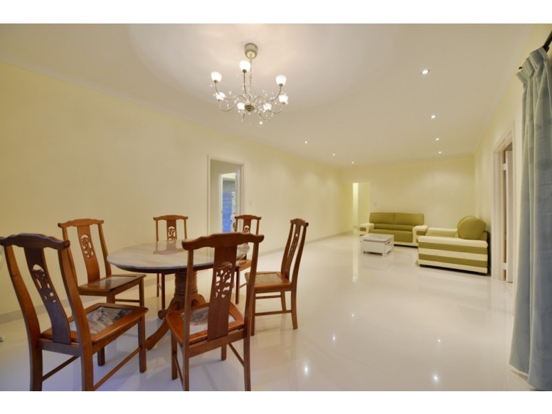 29 Tulip Way, East Cannington WA 6107