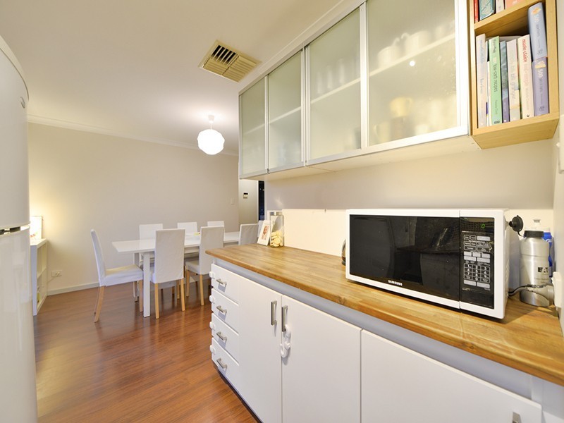 8b Bungaree Road, Wilson WA 6107