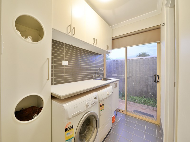 8b Bungaree Road, Wilson WA 6107