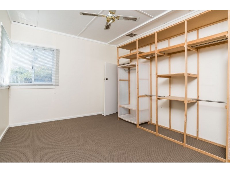 4 Barcombe Way, Gosnells WA 6110