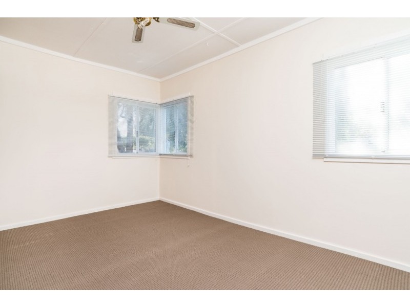 4 Barcombe Way, Gosnells WA 6110