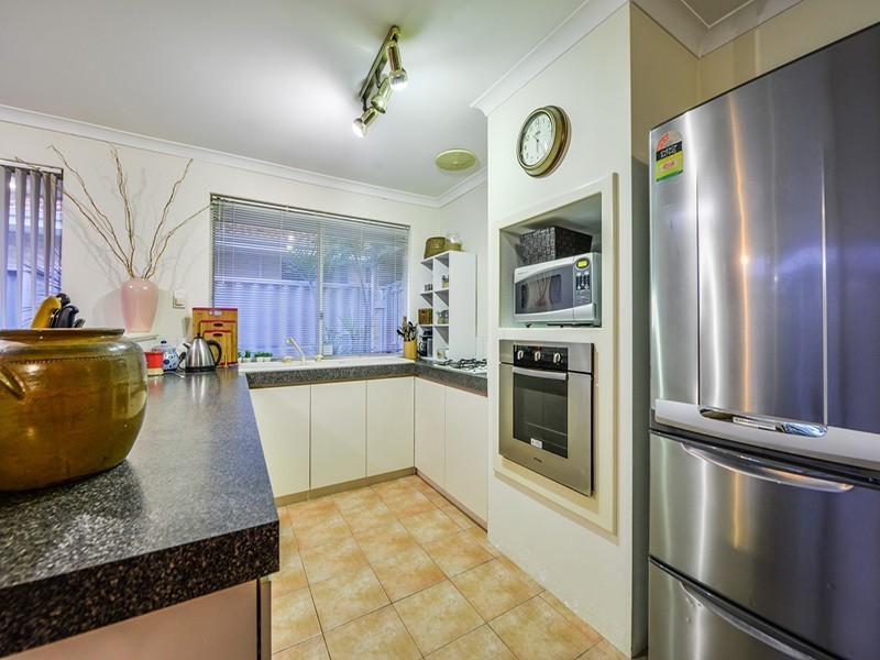 3 Weetman Cove, Cannington WA 6107