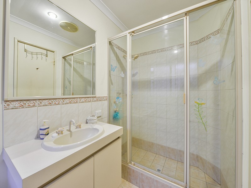 3 Weetman Cove, Cannington WA 6107