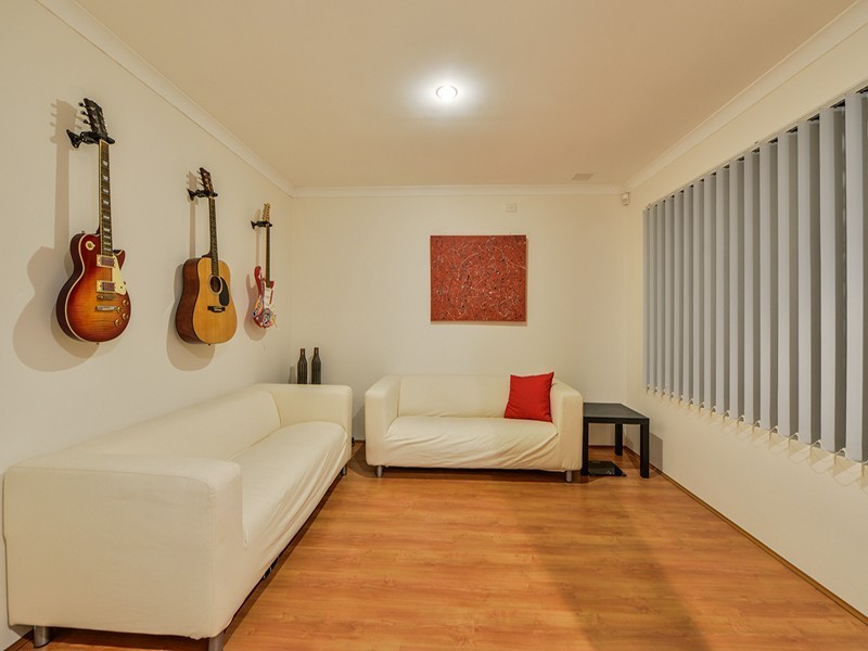 6 Adana Elbow, Kenwick WA 6107