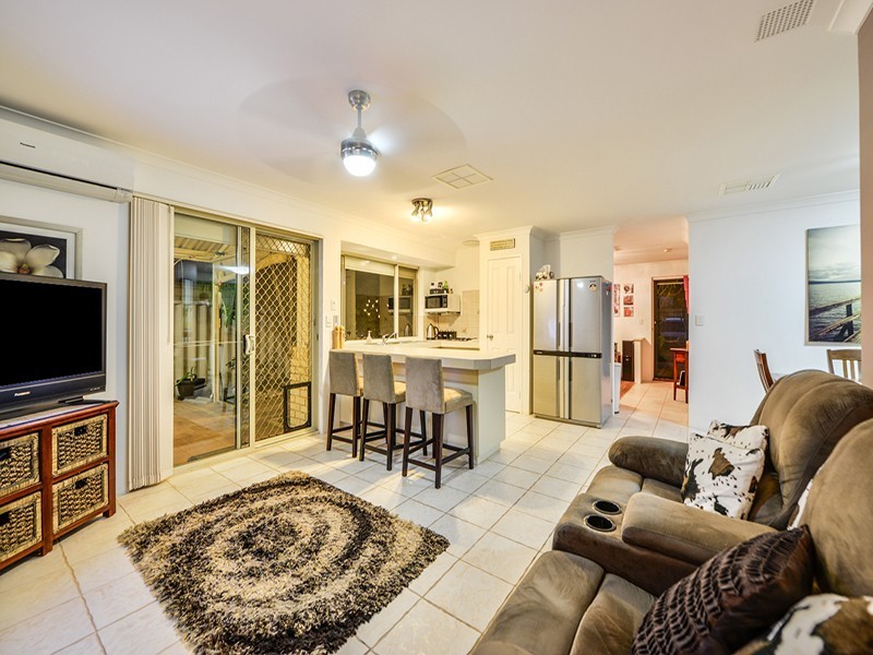 4 Amarina Close, Kenwick WA 6107