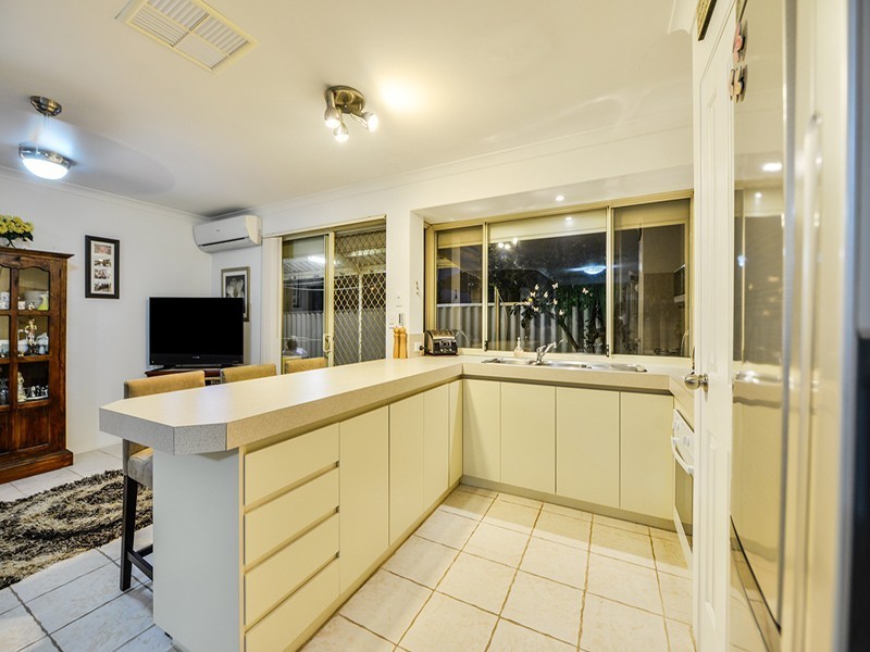 4 Amarina Close, Kenwick WA 6107