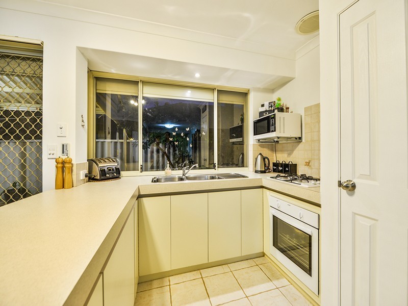 4 Amarina Close, Kenwick WA 6107