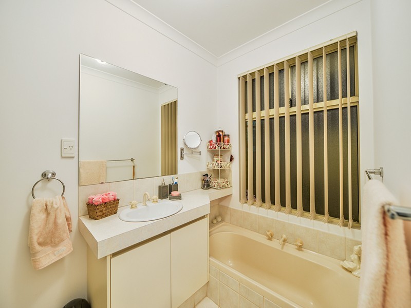 4 Amarina Close, Kenwick WA 6107