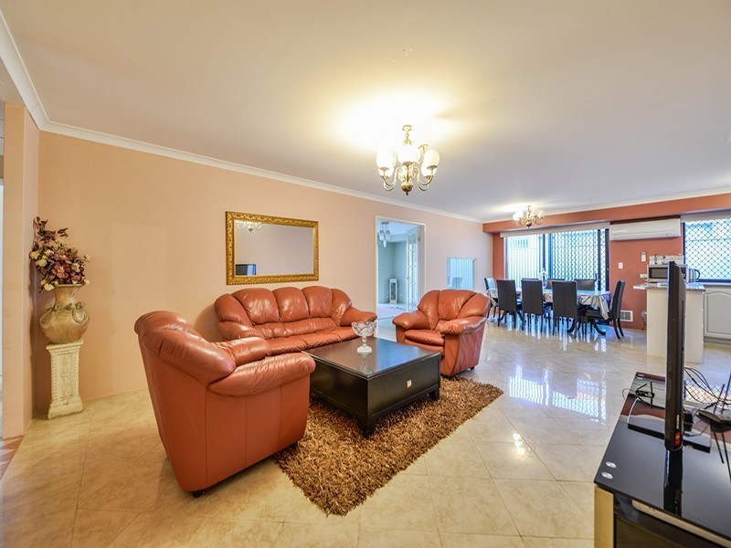 50 Daly Circle, Langford WA 6147