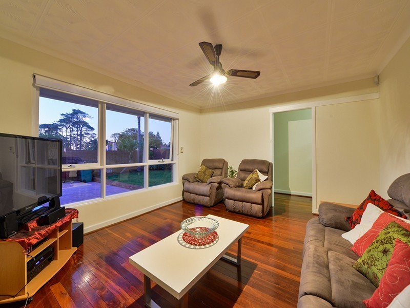 183 Treasure Road, Queens Park WA 6107