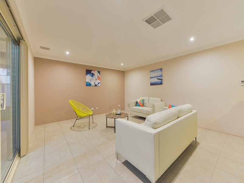 47 Camden Boulevard, Aubin Grove WA 6164