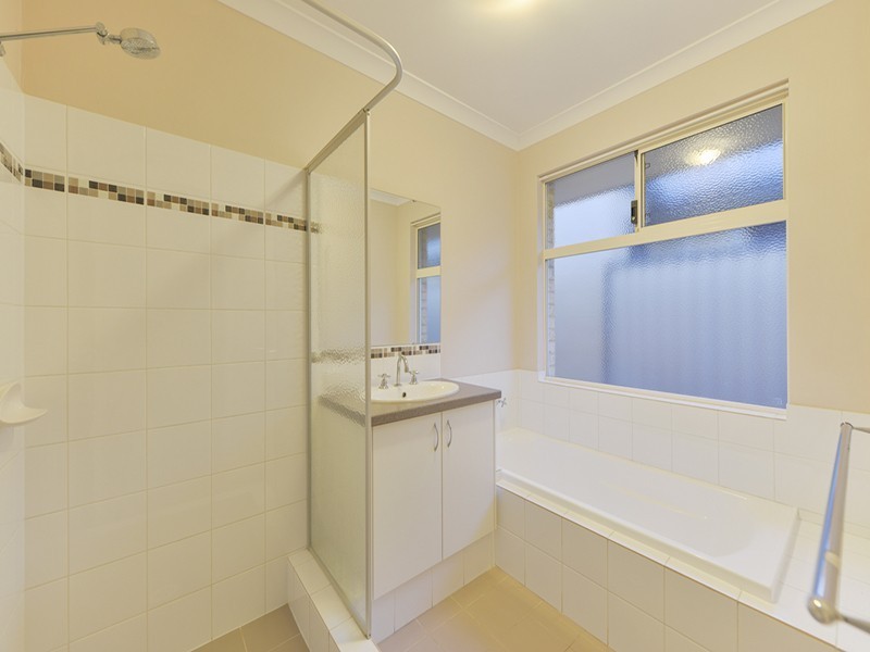 47 Camden Boulevard, Aubin Grove WA 6164