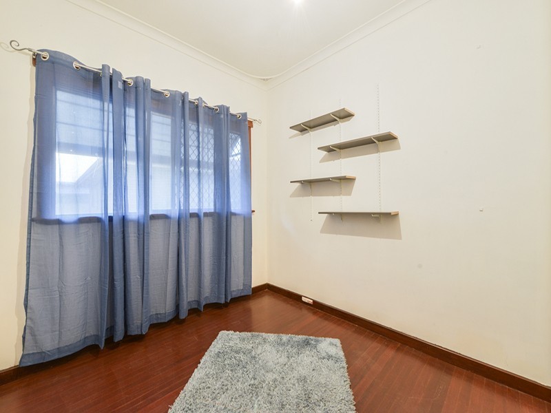 25 Brookland Street, Beckenham WA 6107