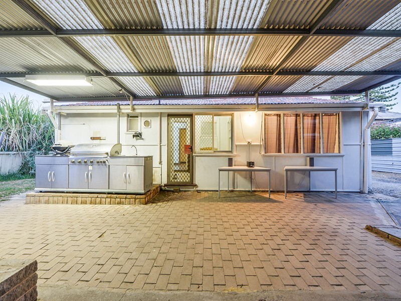 25 Brookland Street, Beckenham WA 6107