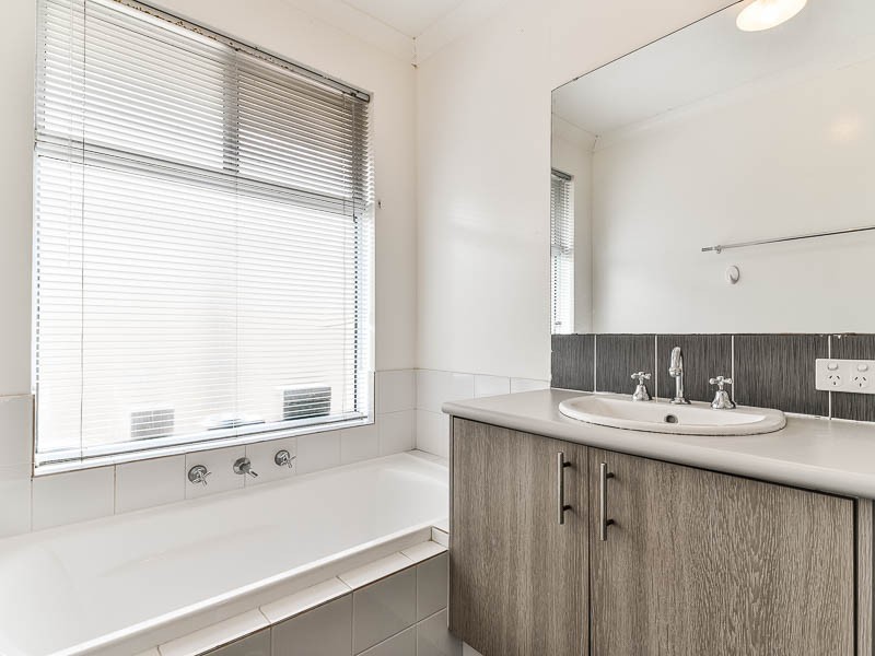 14 Pentecost Loop, Southern River WA 6110