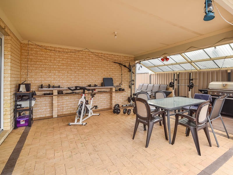 14 Pentecost Loop, Southern River WA 6110