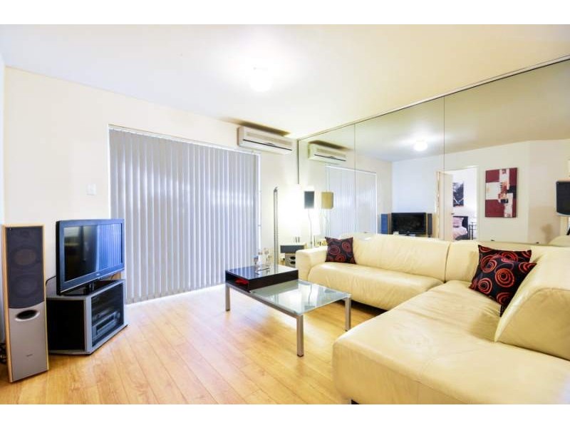 8/12 McMaster Street, Victoria Park WA 6100