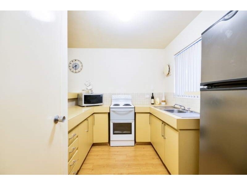 8/12 McMaster Street, Victoria Park WA 6100