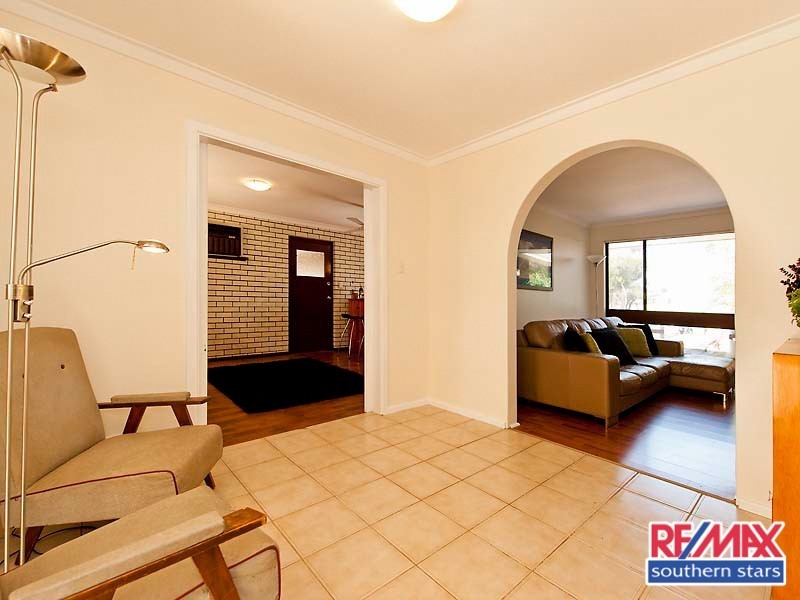 19 Dampiera Way, Ferndale WA 6148