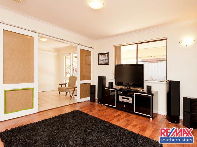 19 Dampiera Way, Ferndale WA 6148