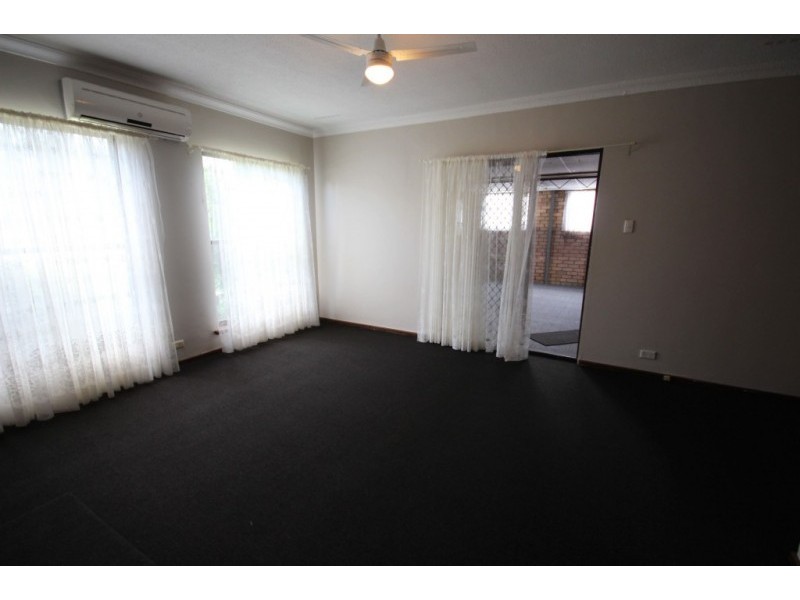 74 Galaxy Street, Beckenham WA 6107