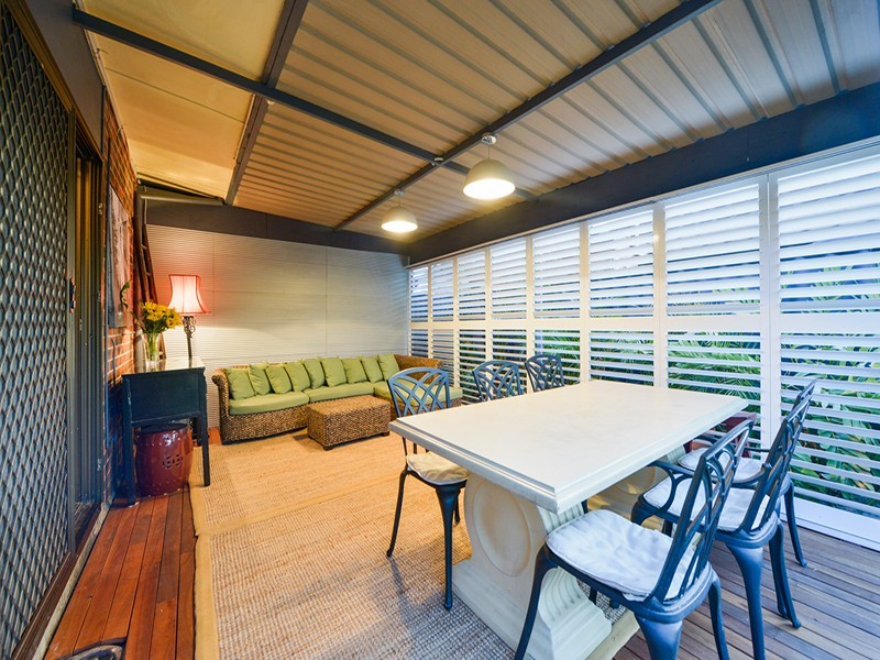 15 Andrews Road, Wilson WA 6107