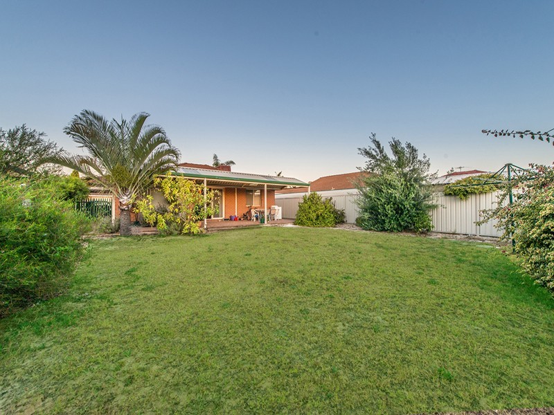 5 Hinton Mews, Beckenham WA 6107