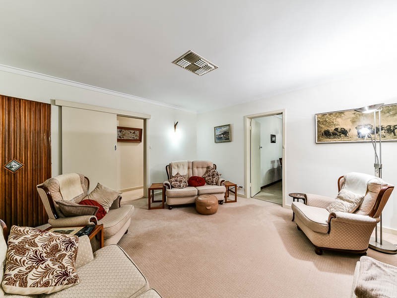 18 Parkhill Way, Wilson WA 6107