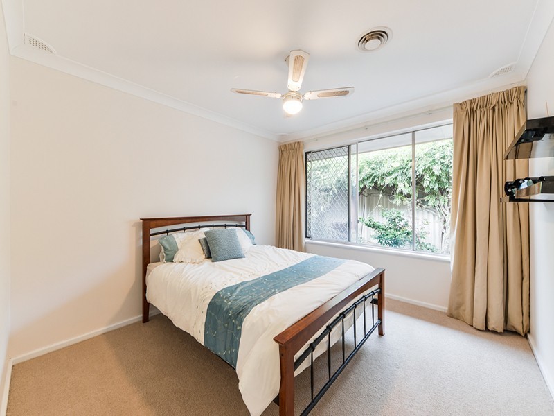 27 McLeish Place, Thornlie WA 6108