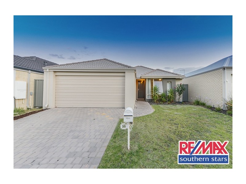 35 Blacksmith Street, Queens Park WA 6107