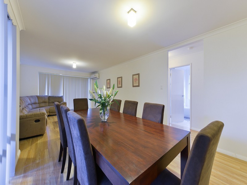 35 Blacksmith Street, Queens Park WA 6107