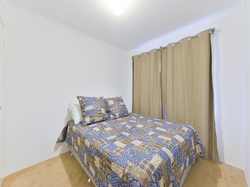 35 Blacksmith Street, Queens Park WA 6107