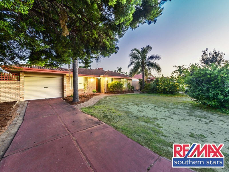 42 Bottlebrush Drive, Thornlie WA 6108
