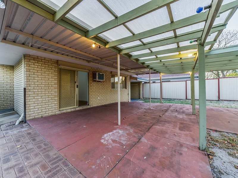 4/86 Centre Street, Queens Park WA 6107