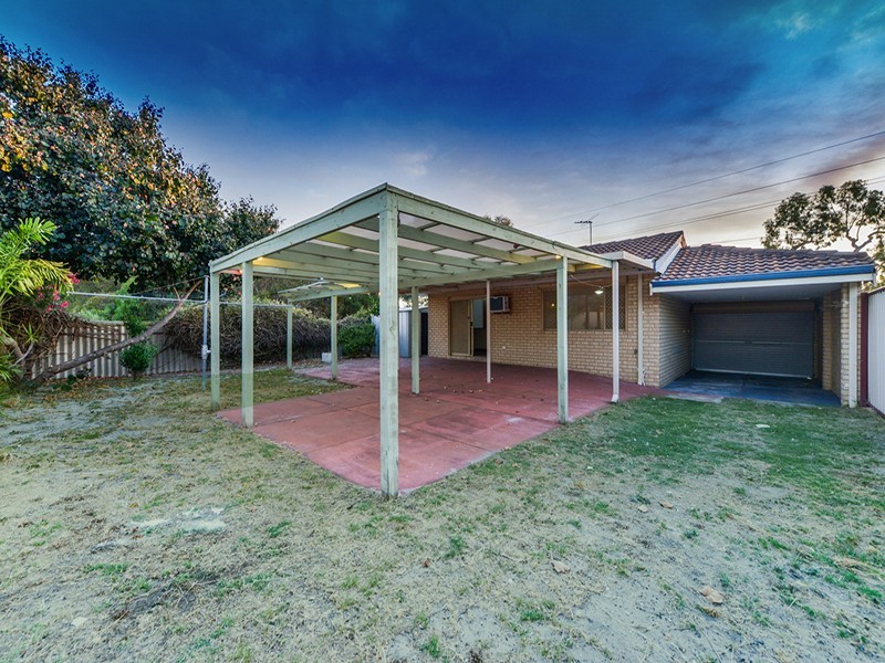 4/86 Centre Street, Queens Park WA 6107