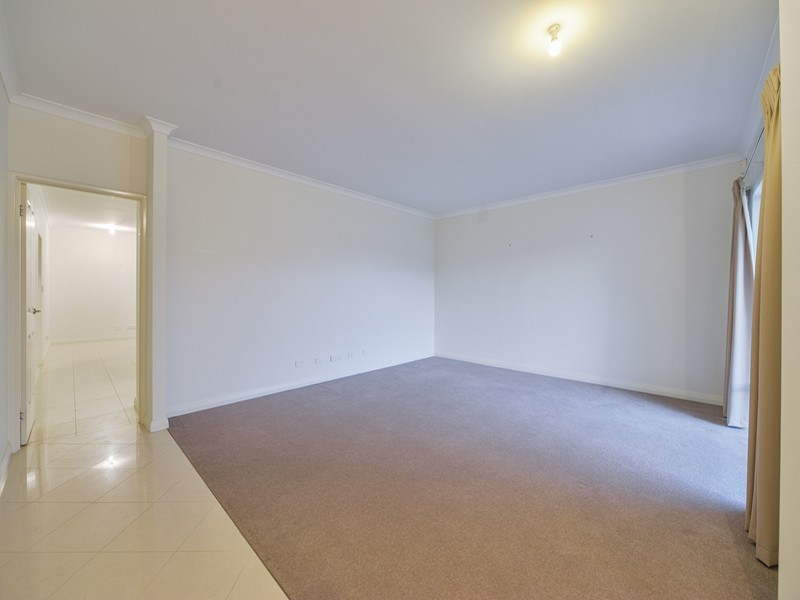 22 Campaspe Drive, Success WA 6164