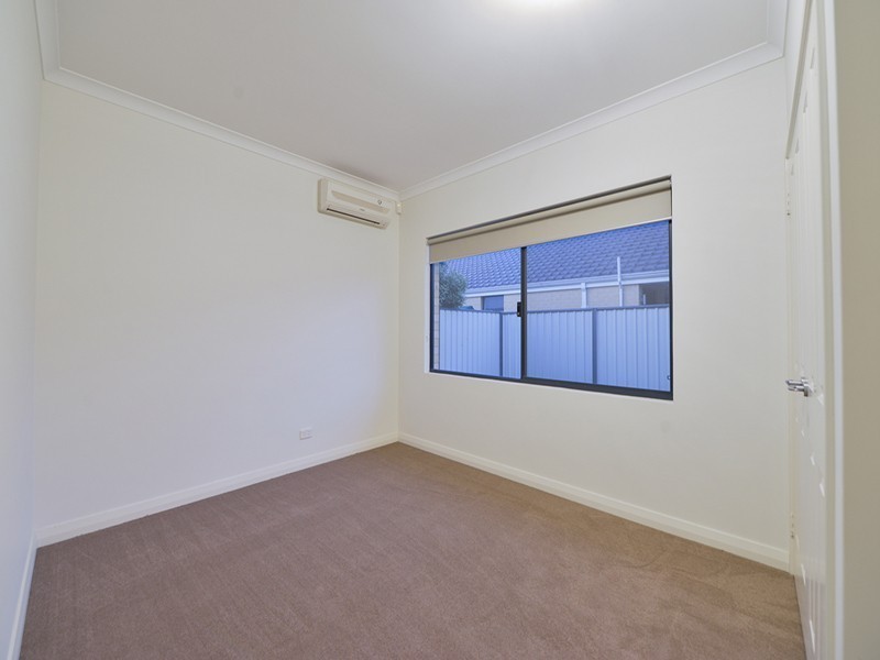 22 Campaspe Drive, Success WA 6164