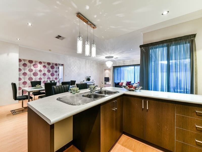 14 Tulip Way, East Cannington WA 6107