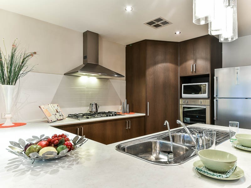 14 Tulip Way, East Cannington WA 6107