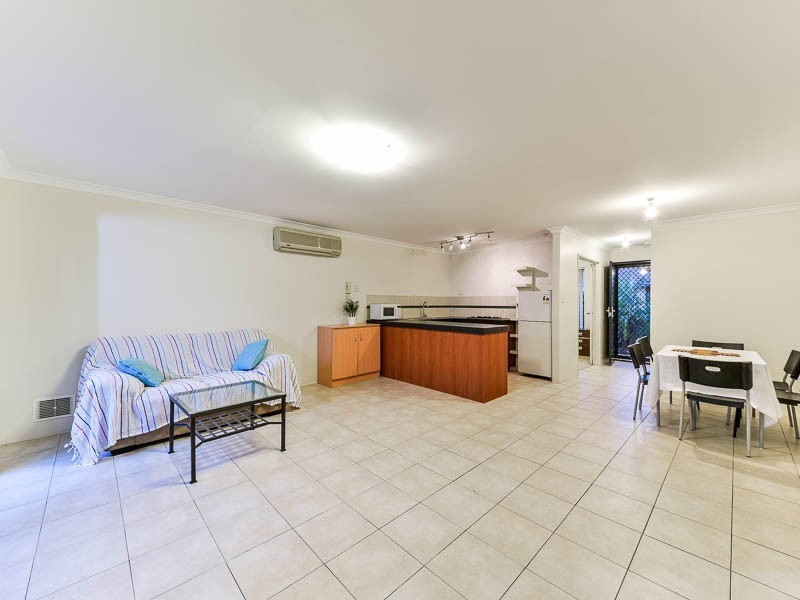 9/153 Sevenoaks Street, Cannington WA 6107