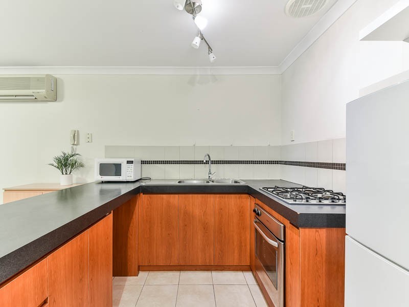 9/153 Sevenoaks Street, Cannington WA 6107