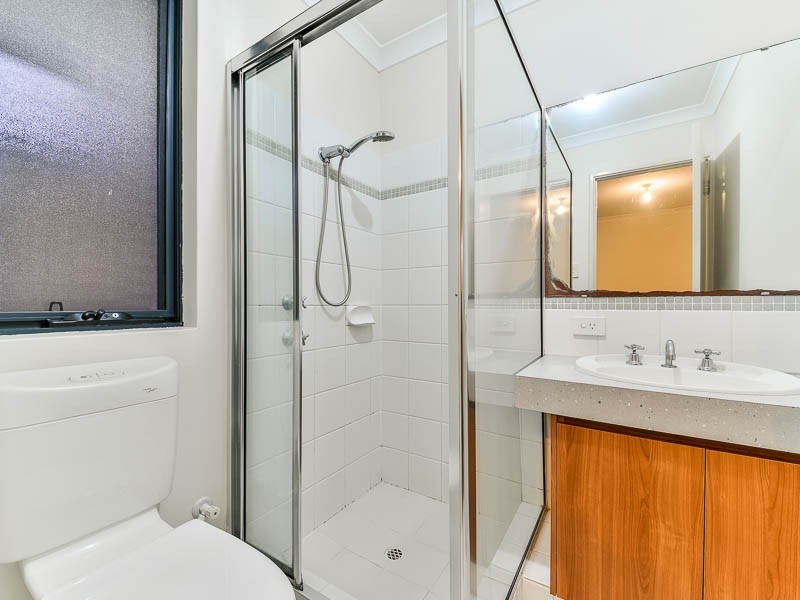 9/153 Sevenoaks Street, Cannington WA 6107