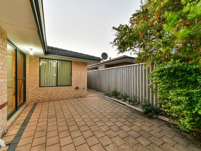 9/153 Sevenoaks Street, Cannington WA 6107